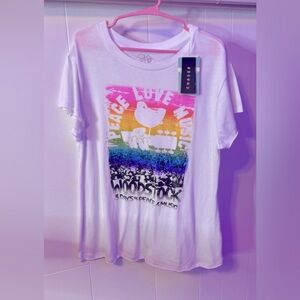 Woodstock tee